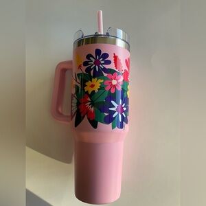 Pink Floral Tumbler With Straw 
45 Oz( 1330ml)